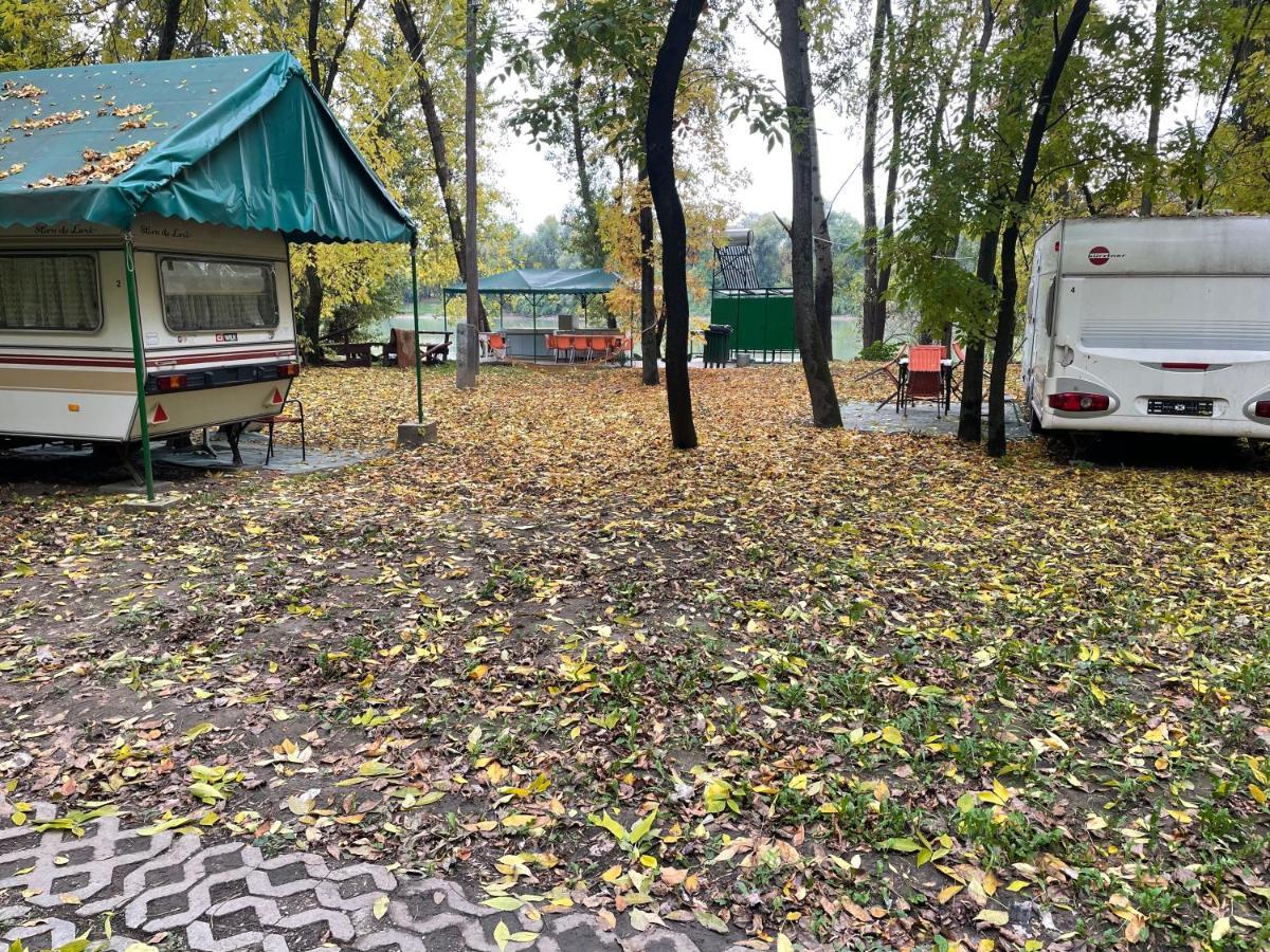 Tisza-Beach Wild Camping 5 Szeged Ngoại thất bức ảnh